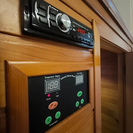 Stylish Apartment, Center With Private Sauna! アパート *