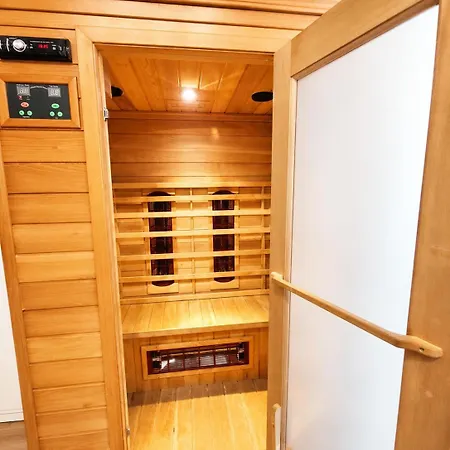 And Stylish With Private Sauna! Σόφια